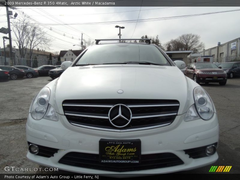Arctic White / Macadamia 2009 Mercedes-Benz R 350 4Matic