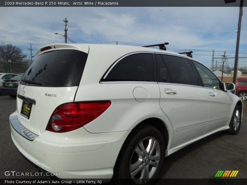 Arctic White / Macadamia 2009 Mercedes-Benz R 350 4Matic