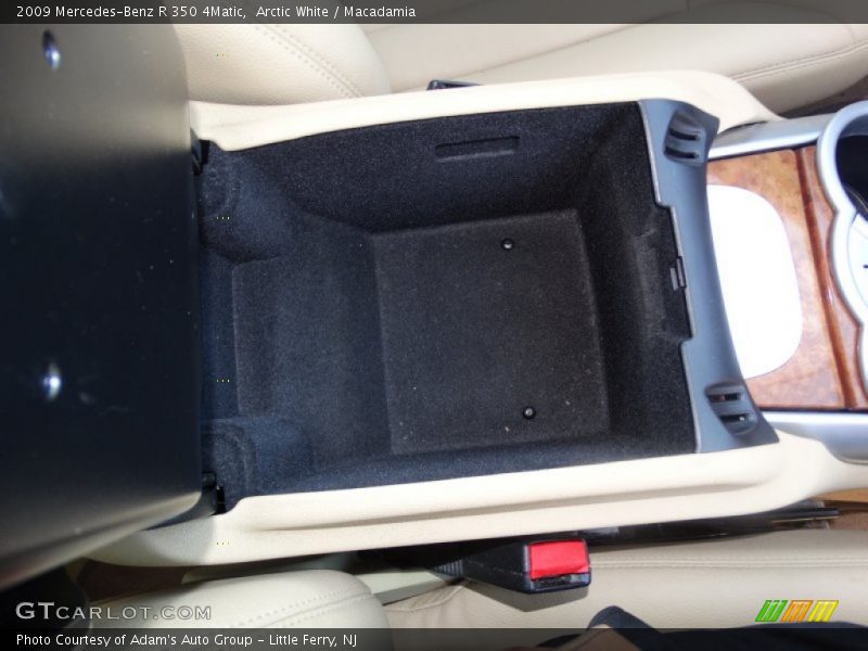 Arctic White / Macadamia 2009 Mercedes-Benz R 350 4Matic