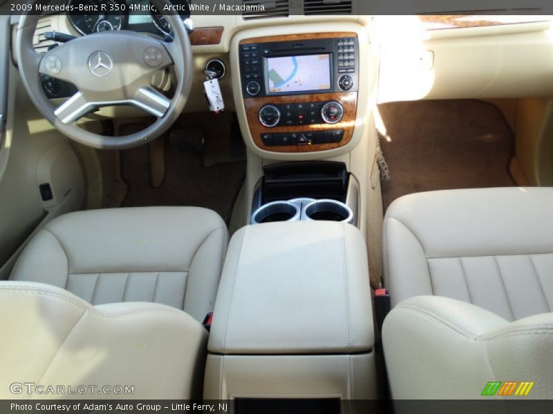 Arctic White / Macadamia 2009 Mercedes-Benz R 350 4Matic