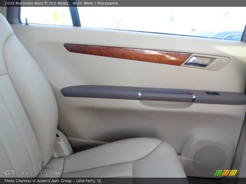 Arctic White / Macadamia 2009 Mercedes-Benz R 350 4Matic