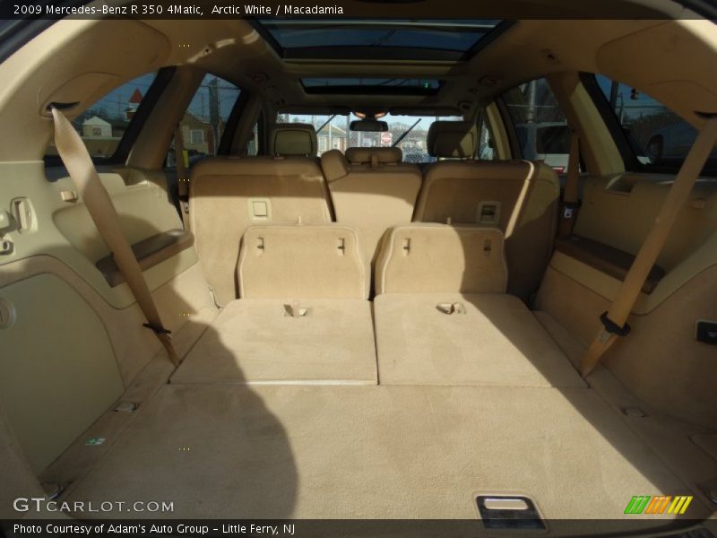Arctic White / Macadamia 2009 Mercedes-Benz R 350 4Matic