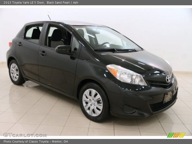 Black Sand Pearl / Ash 2013 Toyota Yaris LE 5 Door