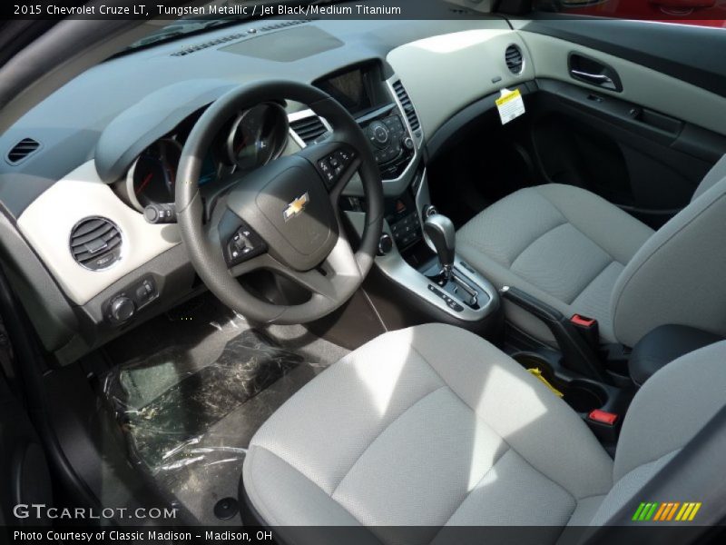 Tungsten Metallic / Jet Black/Medium Titanium 2015 Chevrolet Cruze LT