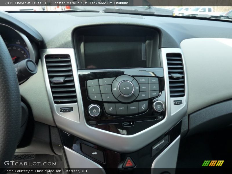 Tungsten Metallic / Jet Black/Medium Titanium 2015 Chevrolet Cruze LT