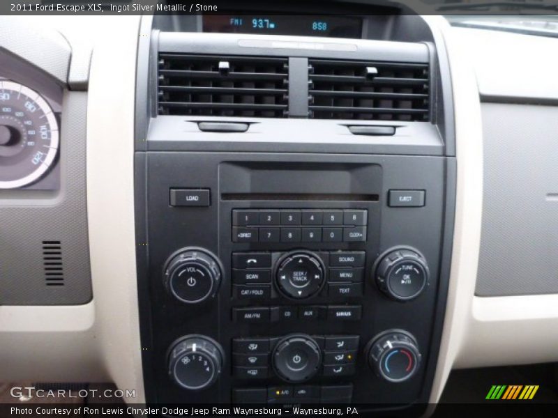 Ingot Silver Metallic / Stone 2011 Ford Escape XLS