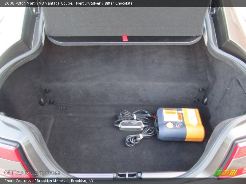  2008 V8 Vantage Coupe Trunk
