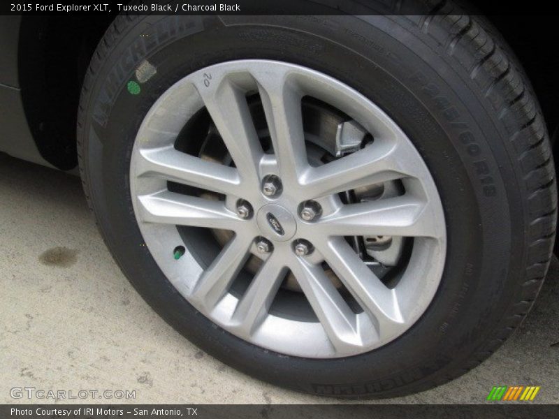 Tuxedo Black / Charcoal Black 2015 Ford Explorer XLT