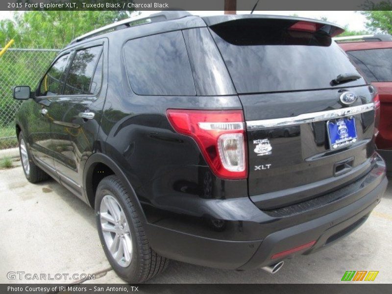 Tuxedo Black / Charcoal Black 2015 Ford Explorer XLT