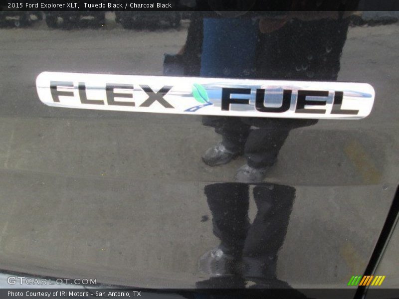 Tuxedo Black / Charcoal Black 2015 Ford Explorer XLT