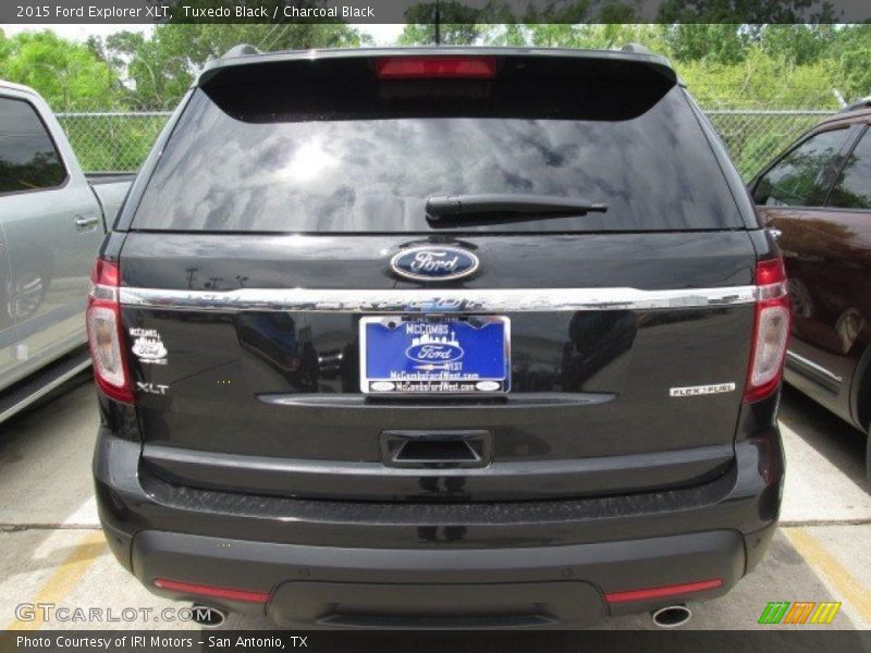 Tuxedo Black / Charcoal Black 2015 Ford Explorer XLT
