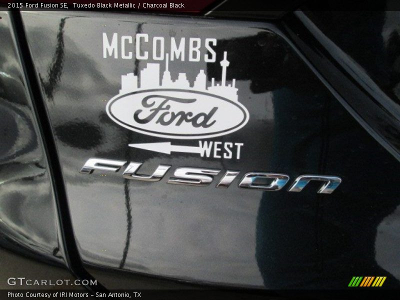 Tuxedo Black Metallic / Charcoal Black 2015 Ford Fusion SE