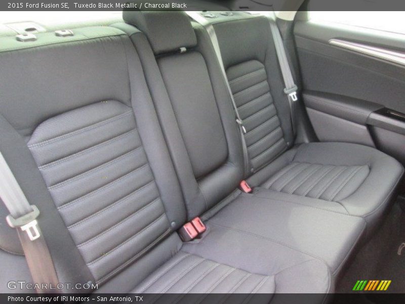 Tuxedo Black Metallic / Charcoal Black 2015 Ford Fusion SE