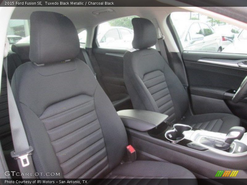 Tuxedo Black Metallic / Charcoal Black 2015 Ford Fusion SE