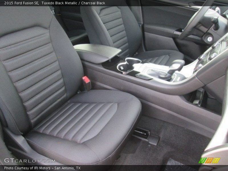 Tuxedo Black Metallic / Charcoal Black 2015 Ford Fusion SE