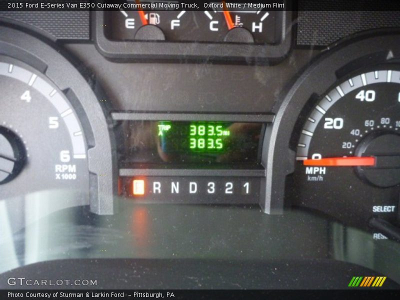 Oxford White / Medium Flint 2015 Ford E-Series Van E350 Cutaway Commercial Moving Truck
