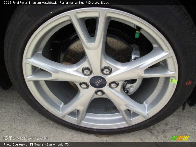 Performance Blue / Charcoal Black 2015 Ford Focus Titanium Hatchback