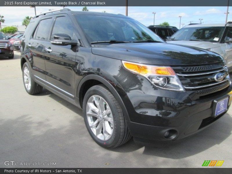 Tuxedo Black / Charcoal Black 2015 Ford Explorer Limited