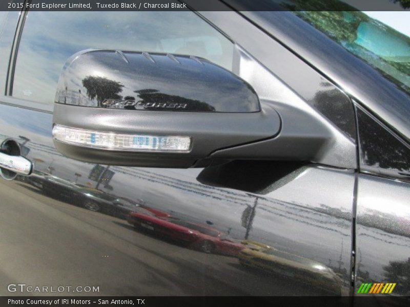 Tuxedo Black / Charcoal Black 2015 Ford Explorer Limited