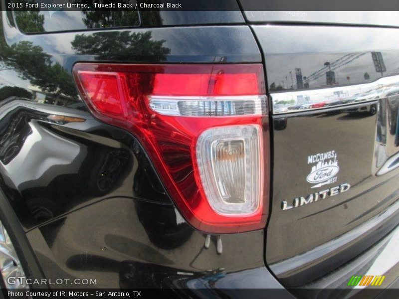 Tuxedo Black / Charcoal Black 2015 Ford Explorer Limited