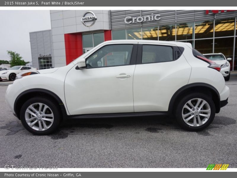 Pearl White / Black/Silver 2015 Nissan Juke S