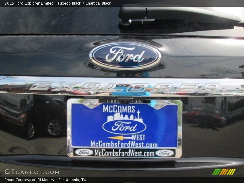 Tuxedo Black / Charcoal Black 2015 Ford Explorer Limited