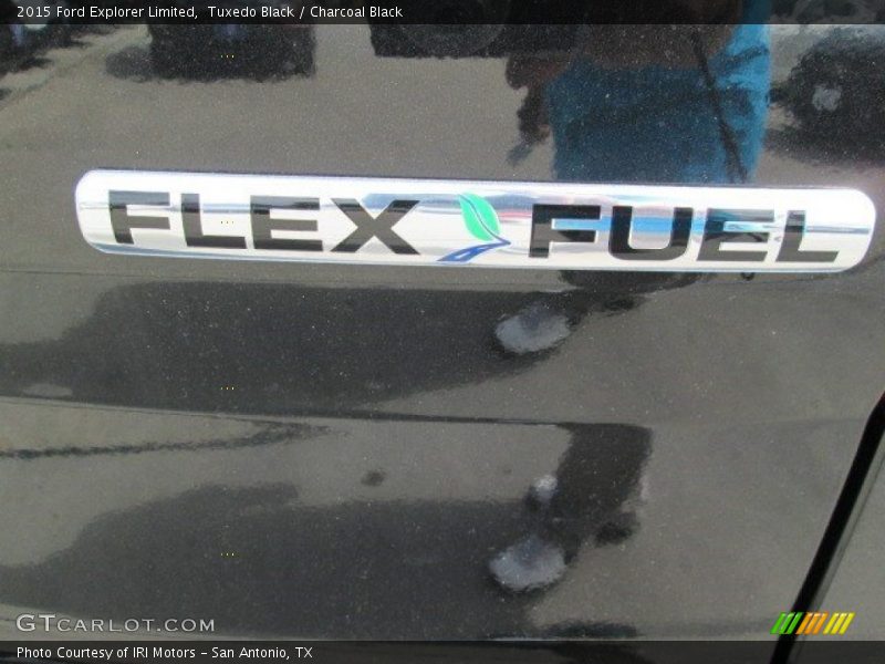 Tuxedo Black / Charcoal Black 2015 Ford Explorer Limited