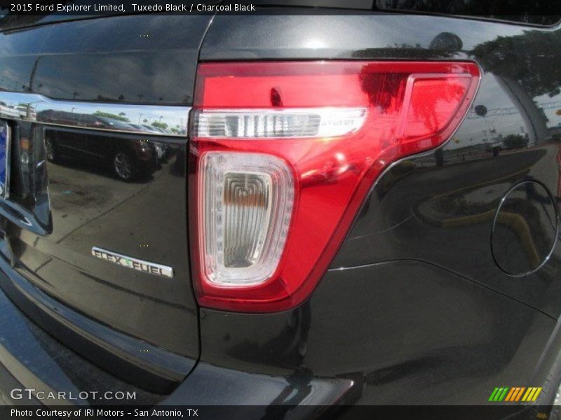 Tuxedo Black / Charcoal Black 2015 Ford Explorer Limited