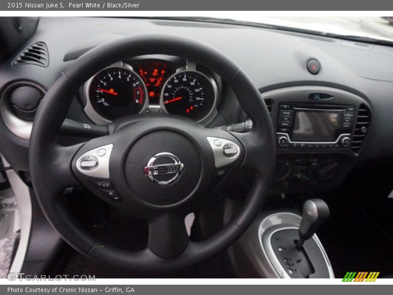 Pearl White / Black/Silver 2015 Nissan Juke S