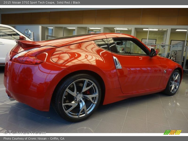 Solid Red / Black 2015 Nissan 370Z Sport Tech Coupe