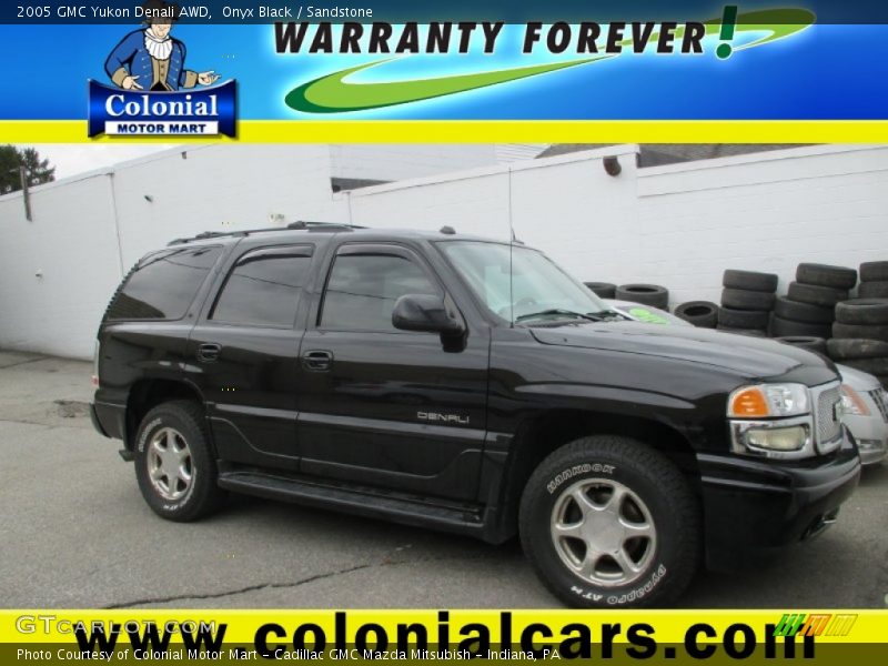 Onyx Black / Sandstone 2005 GMC Yukon Denali AWD