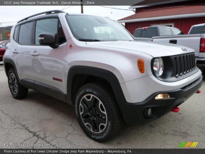 Front 3/4 View of 2015 Renegade Trailhawk 4x4