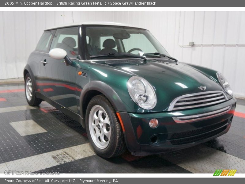 Front 3/4 View of 2005 Cooper Hardtop