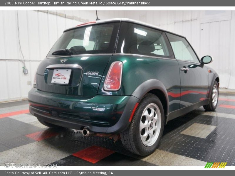 British Racing Green Metallic / Space Grey/Panther Black 2005 Mini Cooper Hardtop