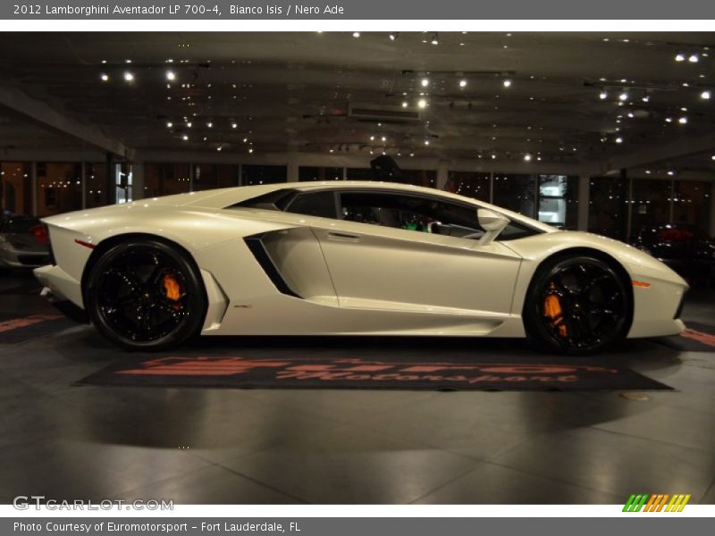Bianco Isis / Nero Ade 2012 Lamborghini Aventador LP 700-4