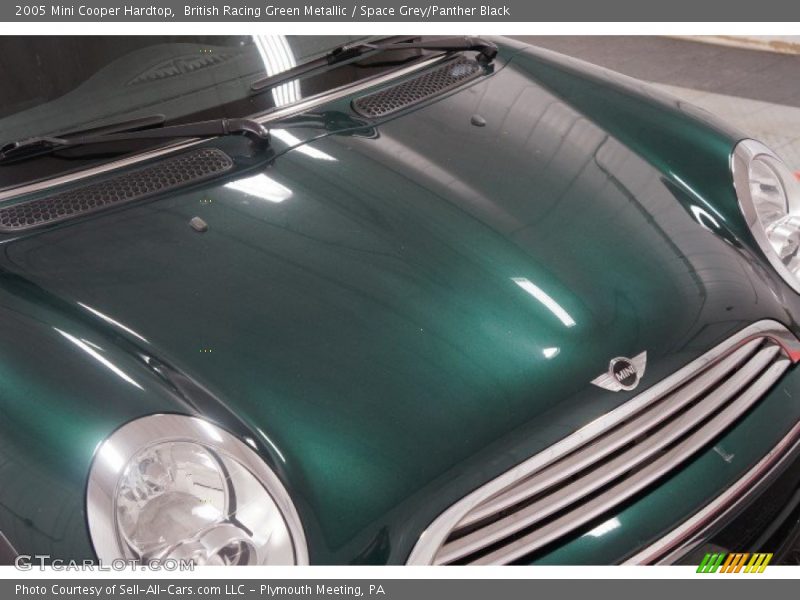 British Racing Green Metallic / Space Grey/Panther Black 2005 Mini Cooper Hardtop