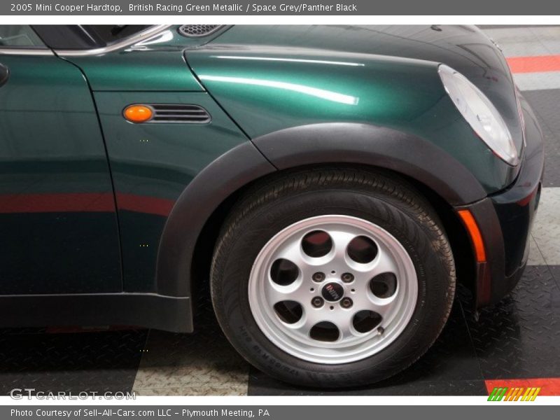 British Racing Green Metallic / Space Grey/Panther Black 2005 Mini Cooper Hardtop