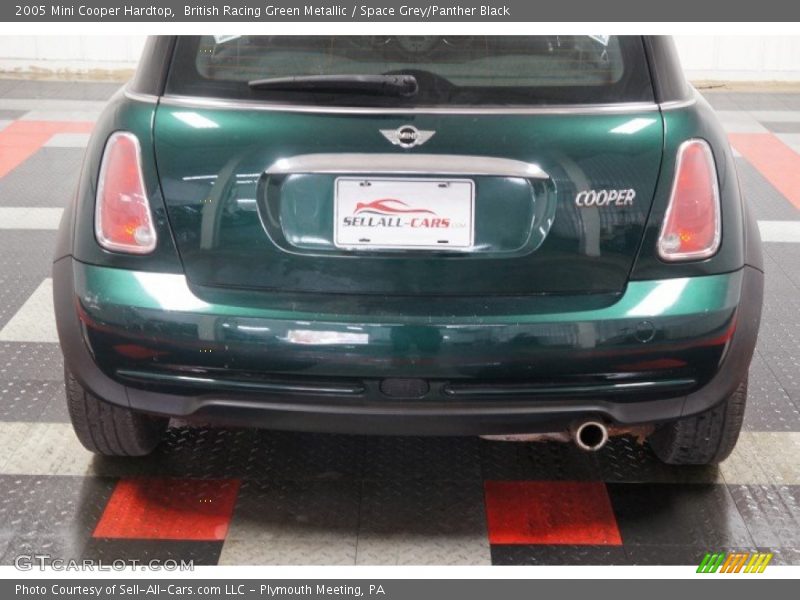 British Racing Green Metallic / Space Grey/Panther Black 2005 Mini Cooper Hardtop