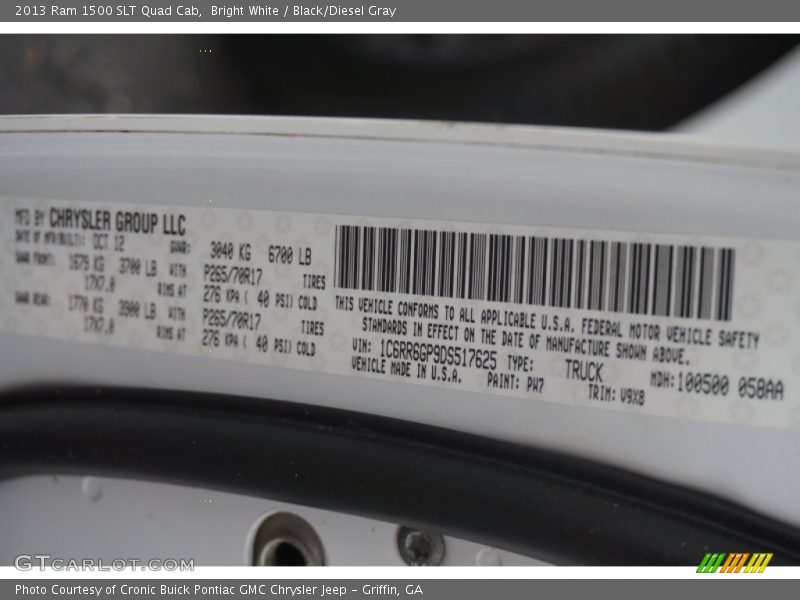 Bright White / Black/Diesel Gray 2013 Ram 1500 SLT Quad Cab