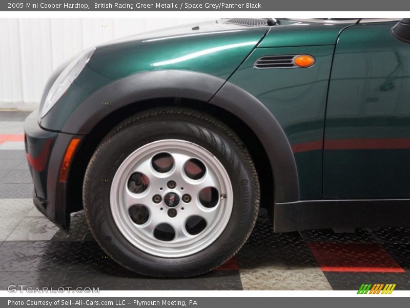 British Racing Green Metallic / Space Grey/Panther Black 2005 Mini Cooper Hardtop