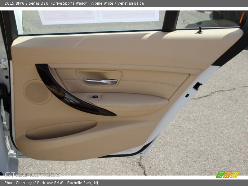 Door Panel of 2015 3 Series 328i xDrive Sports Wagon