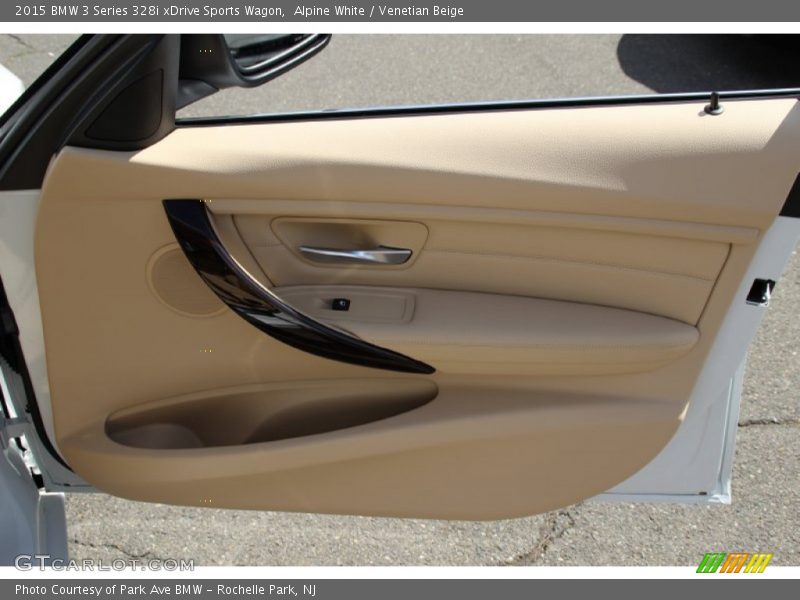 Door Panel of 2015 3 Series 328i xDrive Sports Wagon