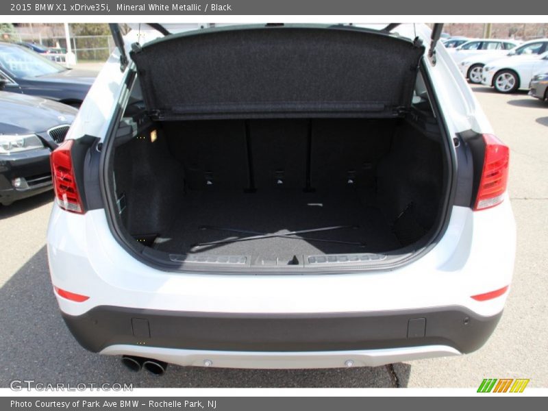 Mineral White Metallic / Black 2015 BMW X1 xDrive35i