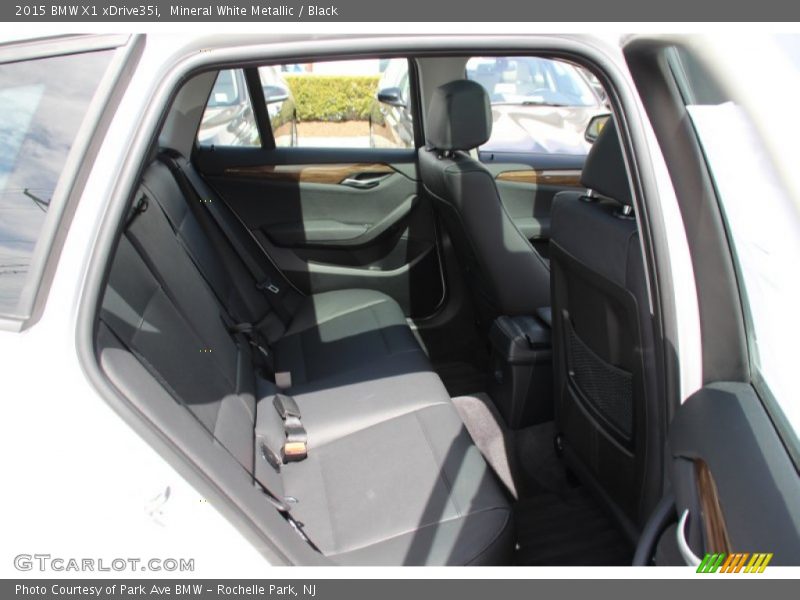 Mineral White Metallic / Black 2015 BMW X1 xDrive35i