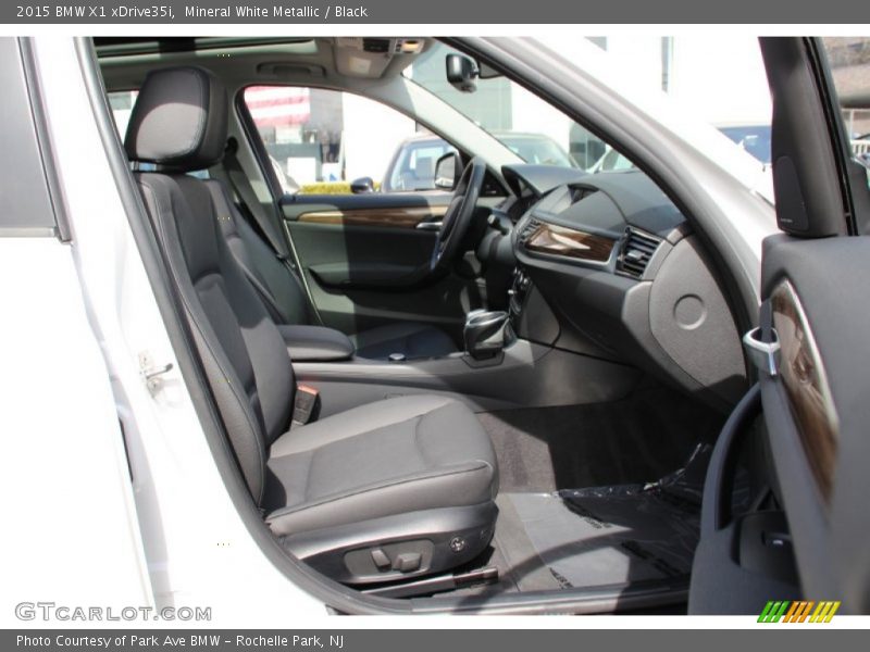 Mineral White Metallic / Black 2015 BMW X1 xDrive35i