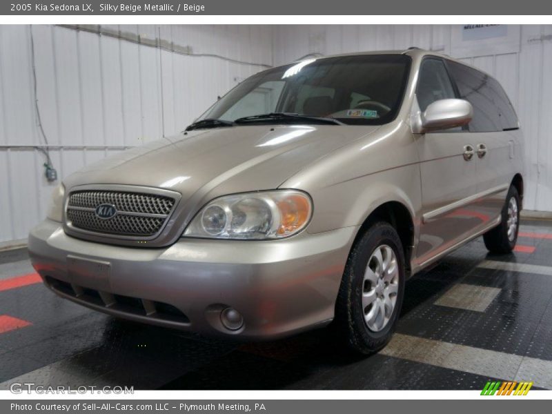 Silky Beige Metallic / Beige 2005 Kia Sedona LX