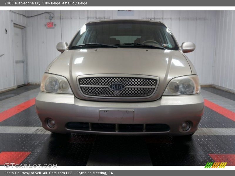 Silky Beige Metallic / Beige 2005 Kia Sedona LX