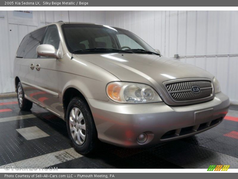 Silky Beige Metallic / Beige 2005 Kia Sedona LX