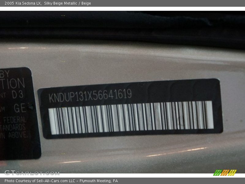 Silky Beige Metallic / Beige 2005 Kia Sedona LX