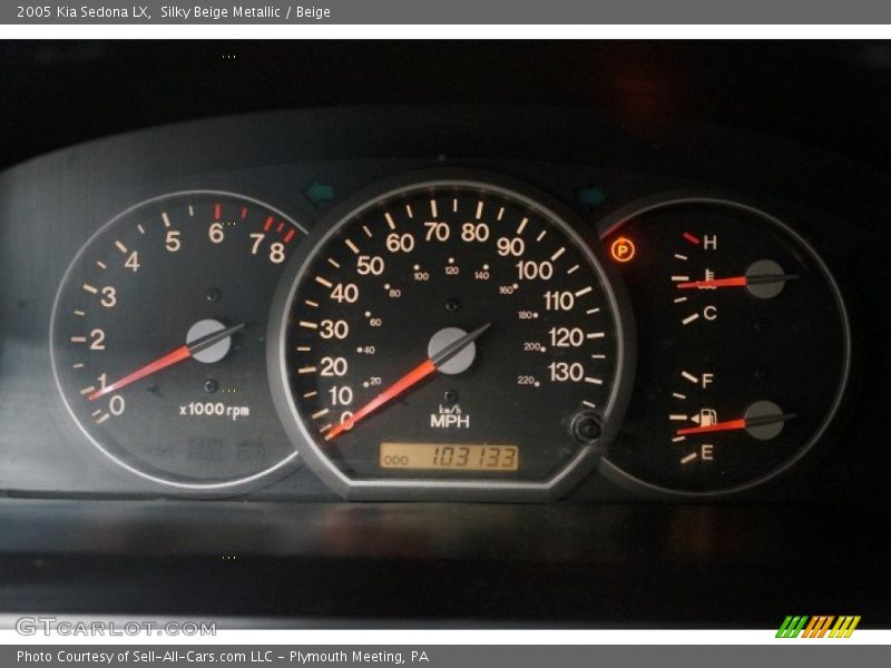 Silky Beige Metallic / Beige 2005 Kia Sedona LX